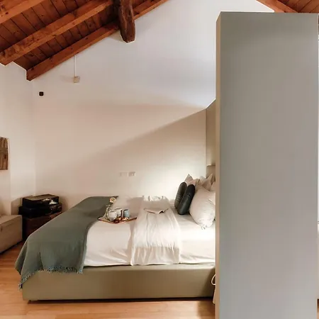 Corte Delle Rondini - Bymyhomeincomo Lägenhet Como