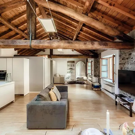 Corte Delle Rondini - Bymyhomeincomo コモ