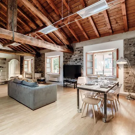 Corte Delle Rondini - Bymyhomeincomo アパート *