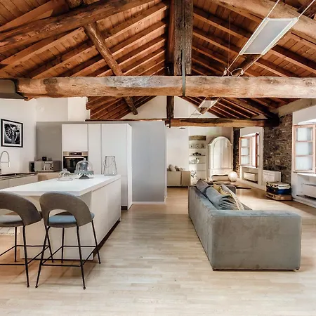 Corte Delle Rondini - Bymyhomeincomo Lägenhet