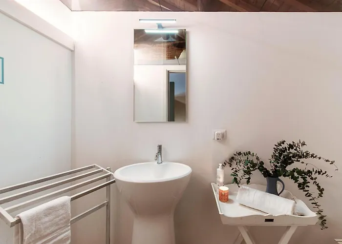 Corte Delle Rondini - Bymyhomeincomo * Como