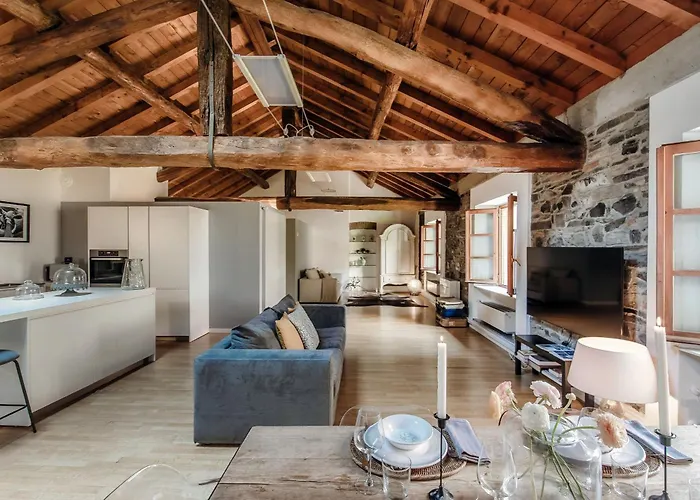 Corte Delle Rondini - Bymyhomeincomo Διαμέρισμα