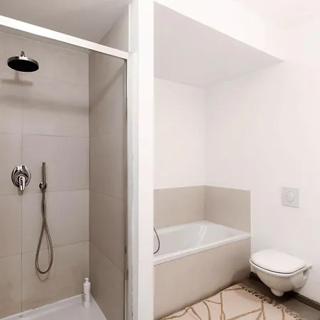 Corte Delle Rondini - Bymyhomeincomo * 科莫